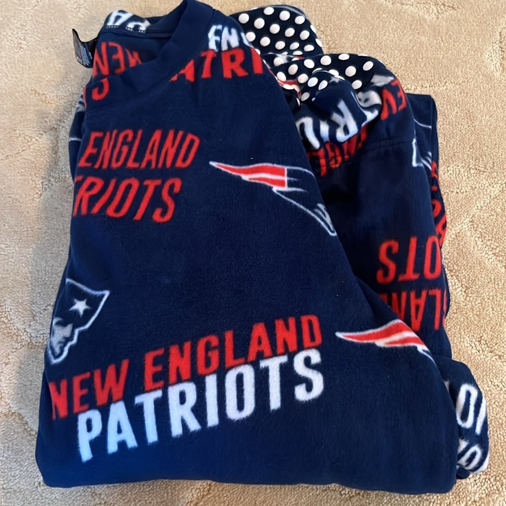 NFL Team New England Patriots Adult Footed Onesie XL